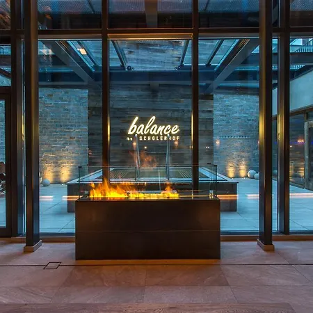 ホテル Alpenhotel Ischglerhof イシュグル