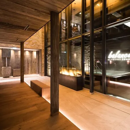 Alpenhotel Ischglerhof イシュグル
