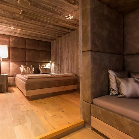Alpenhotel Ischglerhof ホテル 4*